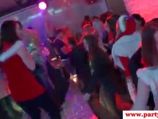Euro vrijgezellenfeest zuigen strippers peter