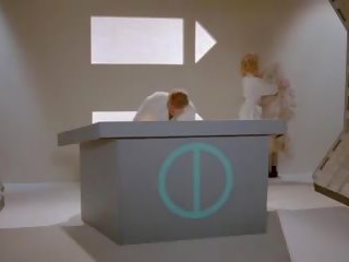 V veselje labirint 1986: brezplačno v veselje umazano film film b1