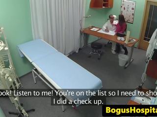 Cheating patient seduce medico to eat pussy