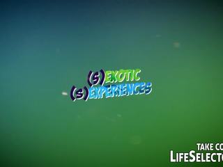 Interaktive x nenn film spiel mit exotisch mädchen